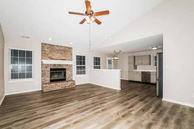 Photo - 9803 Trail Dr