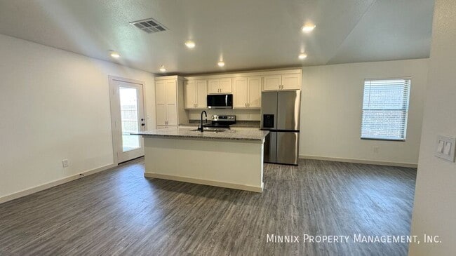 Photo - 8009 Date Ave