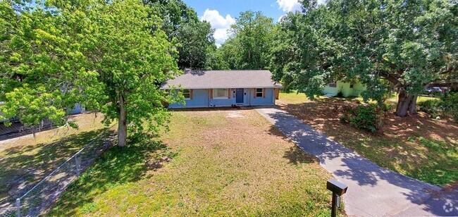 Building Photo - 2122 Lake Blvd Rental