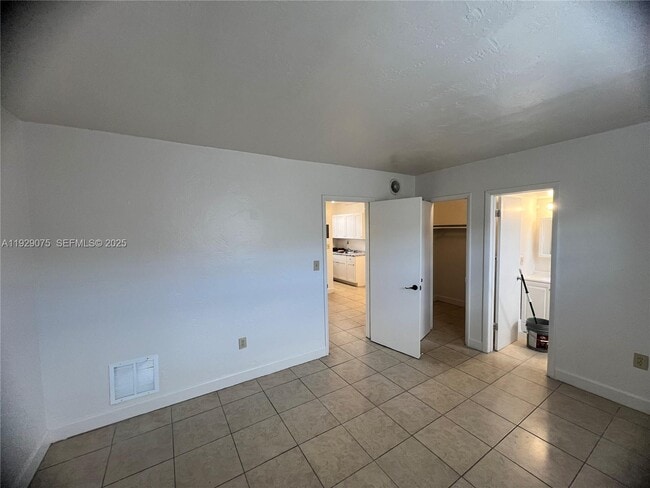 Photo - 12905 Arch Creek Rd Unit 3