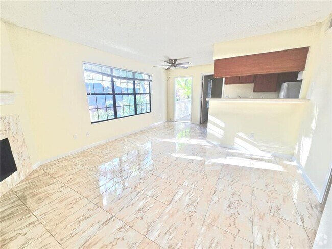 Building Photo - 2750 Holly Hall St Unit 908 Rental
