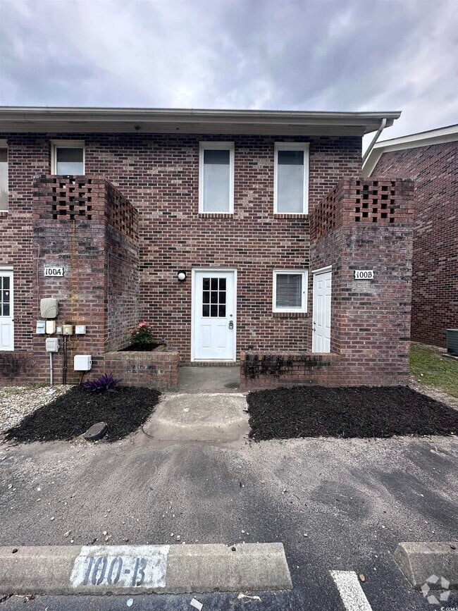 Building Photo - 401 Garden Dr Rental