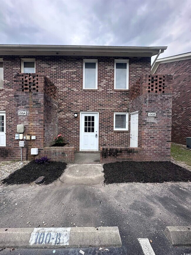 Building Photo - 401 Garden Dr Rental