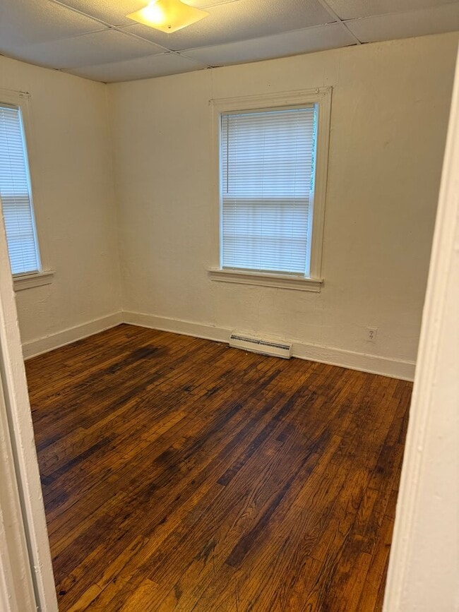 Photo - 808 D St