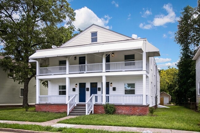 Building Photo - 2610 Munson St Rental