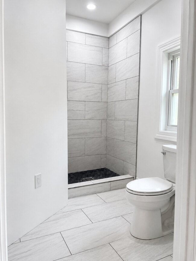 Photo - 629 N 9th Ave