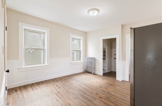 Photo - 9 Woodbine St