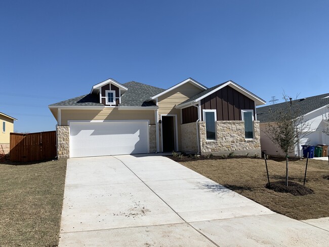 Building Photo - 10717 Charger Wy