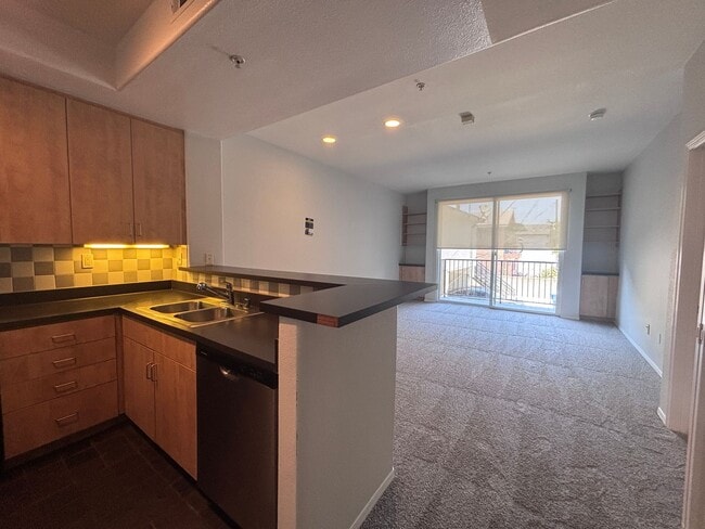 2820 Sawtelle Blvd