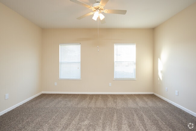 3BR, 2BA - 1,332SF