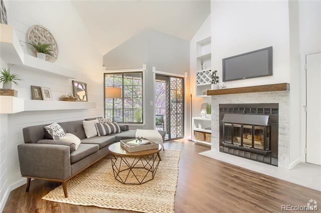 Building Photo - 828 S Vance St Unit F Rental