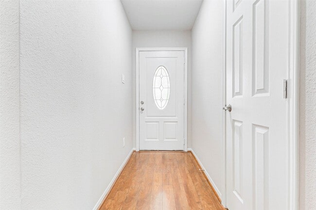 Photo - 2410 Clear Ridge Dr