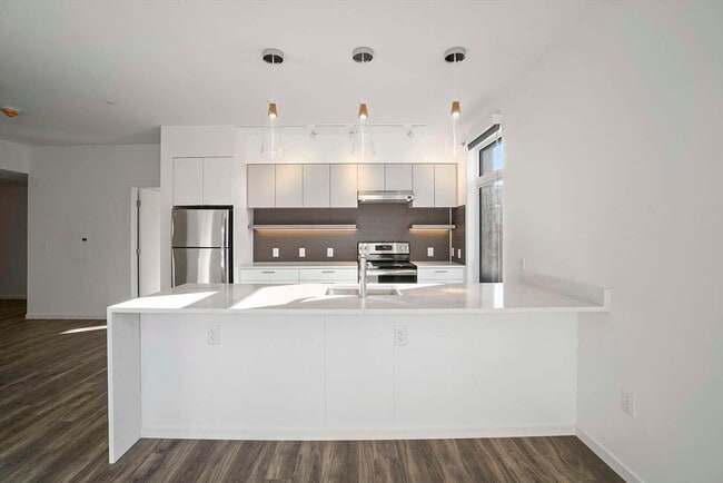 Photo - 839 Beacon St Unidad 403