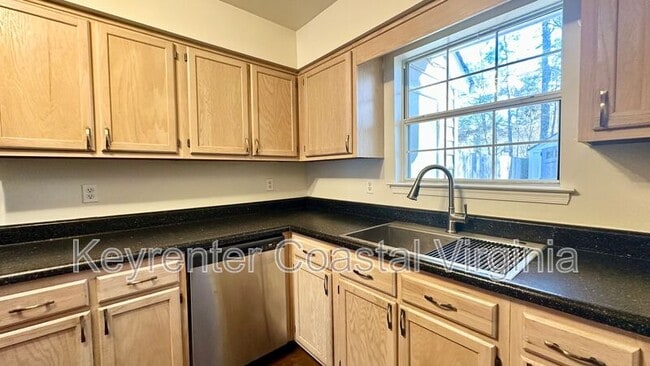 Photo - 19 Madrone Pl