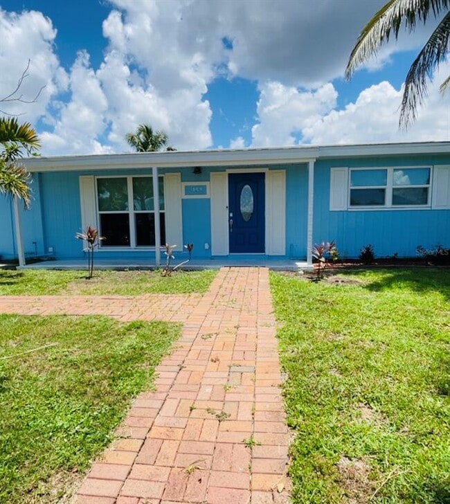 Building Photo - 4152 Harbor Blvd Rental