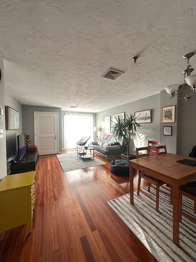 Photo - 230 Willard St Unit 512