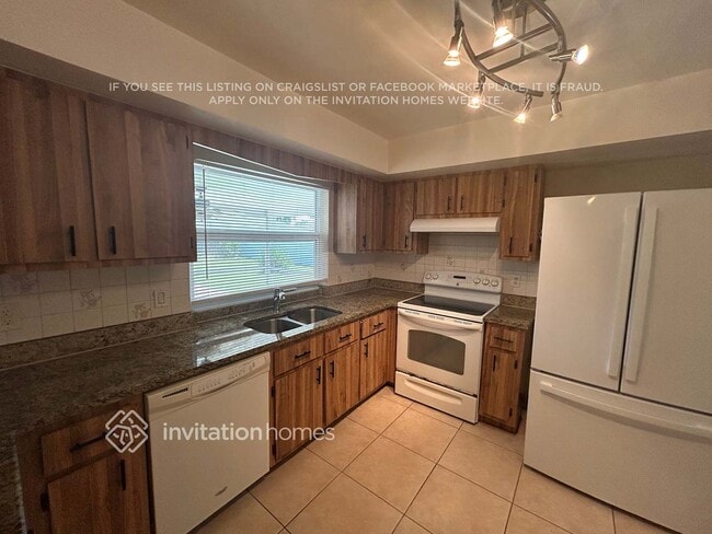 459 SE 17th Ave