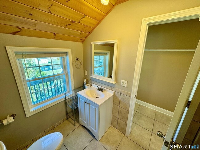 Photo - 114 Meadow Lark Ln