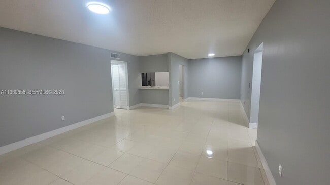 Photo - 8520 SW 149th Ave Unidad 1008