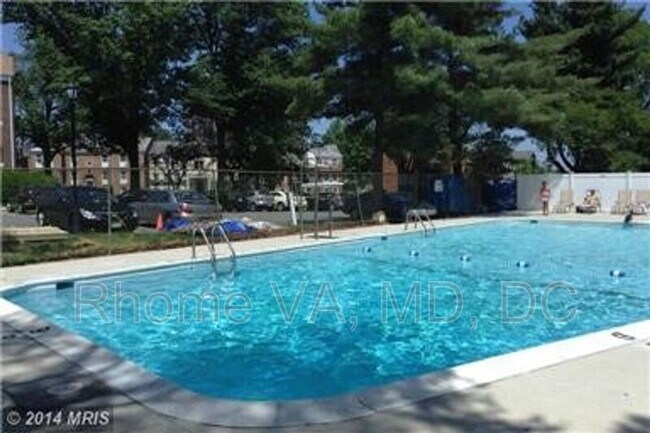 Photo - 3220 S 28th St Unit #204