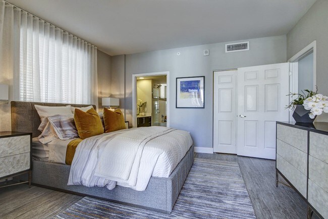 Sofia Coral Gables apartments — community photo