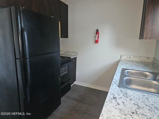 Photo - 5533 Huwood Ave Unit 2