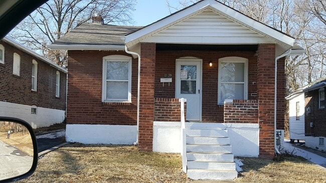 Building Photo - 2139 69th St
