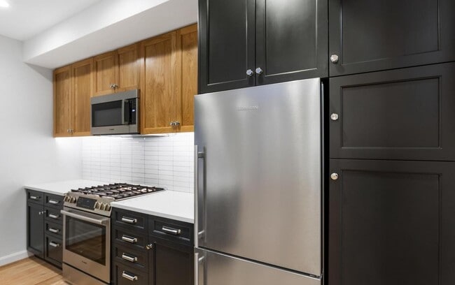 Photo - 2248 Ontario Rd NW