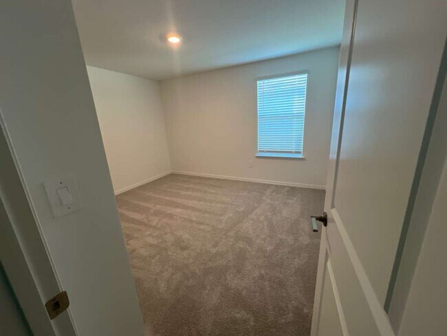 Photo - 17476 Happytrails St