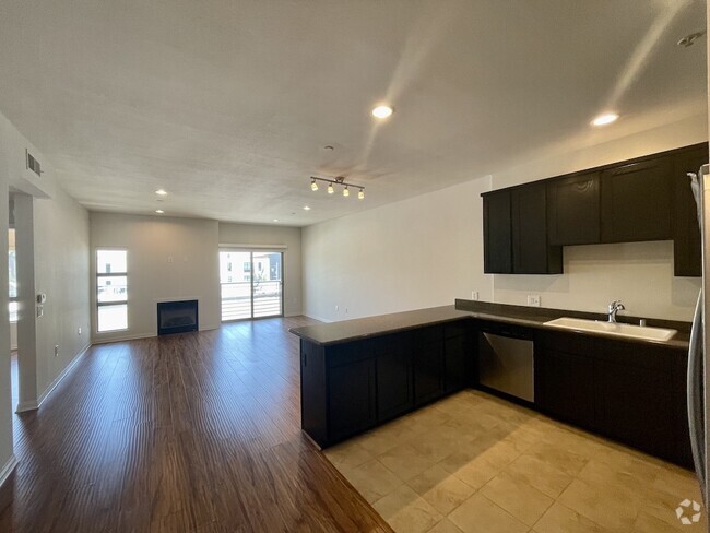 Building Photo - 5842 Harold Way Unit 402 Rental