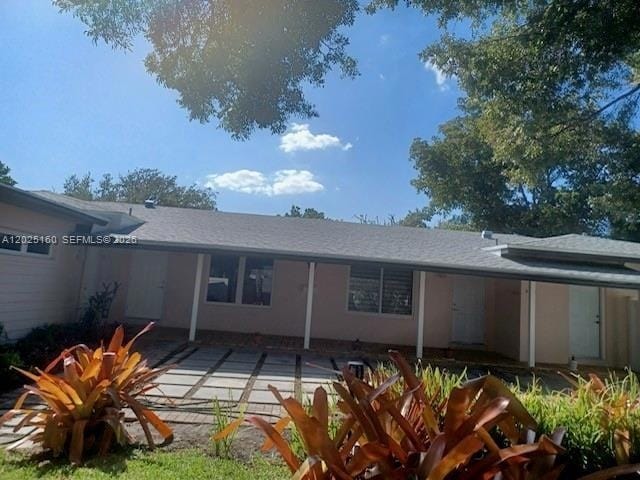 Building Photo - 2016 NE 14th Ct Unit 2