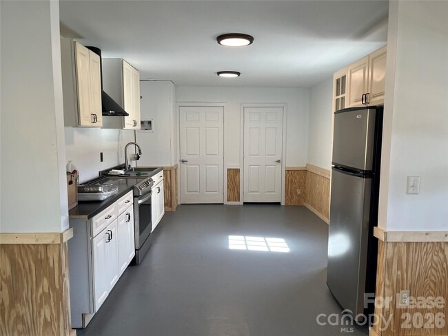 Photo - 1961 Cane Creek Rd