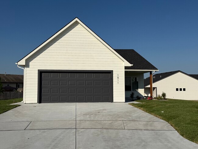 Photo - 1811 Liam Ct House