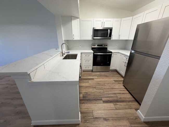 Photo - ANNUAL RENTAL - KEY ROYAL CONDO -THIRD FLOOR- 2 BED-1 BATH