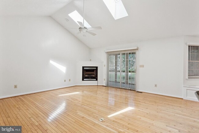 Photo - 14610 Balsam Ct