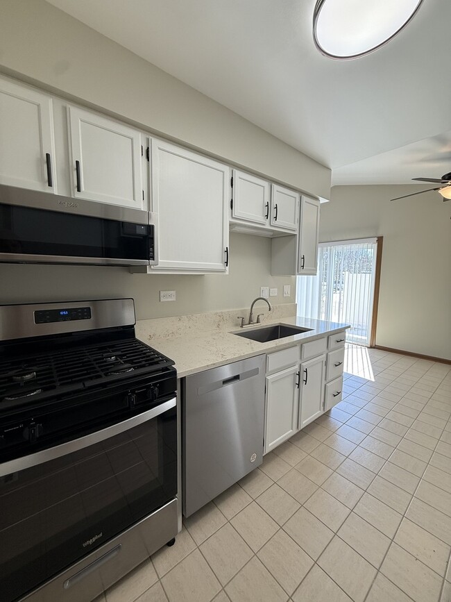 Photo - 39 Spuhler Dr Unit 39