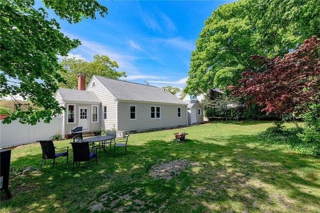 Photo - 76 Crossland Rd