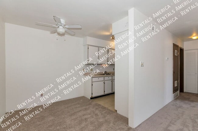 6332 N Barcelona Ln