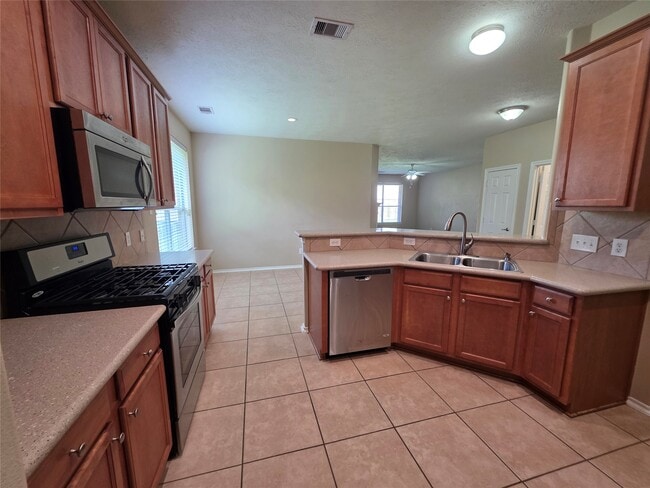 Photo - 2242 Waxwing Dr