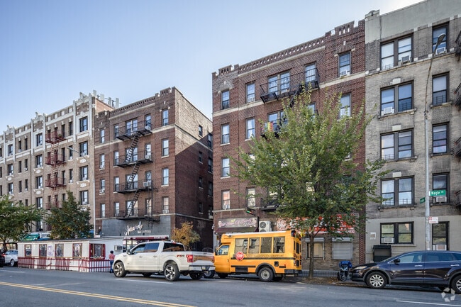 Photo - 141 Nagle Avenue