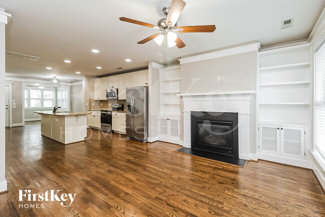 Photo - 356 Spring St