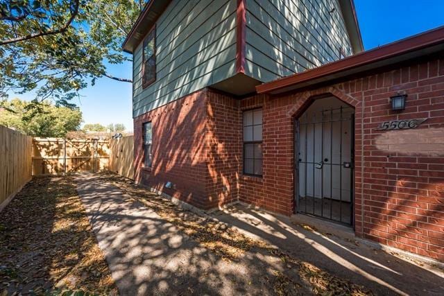 Photo - 5506 Columbia Ave
