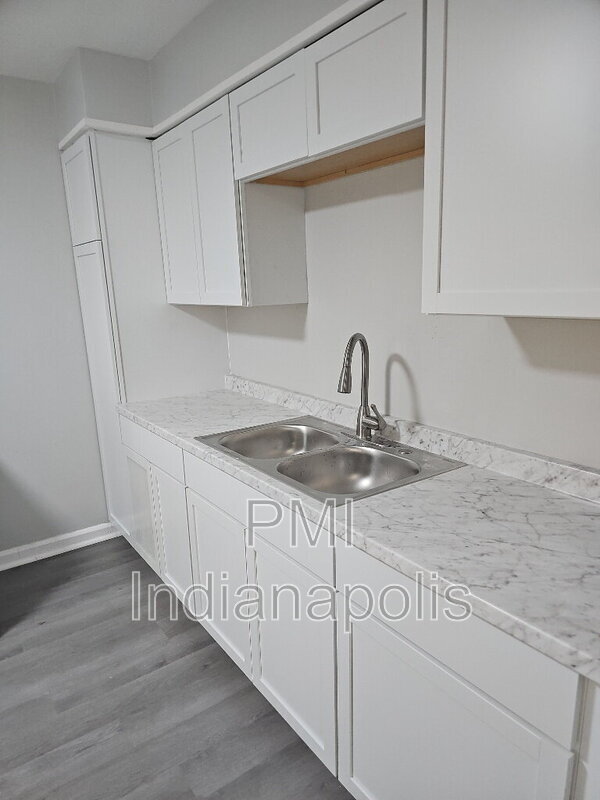 Photo - 2926 E 17th St Unidad B
