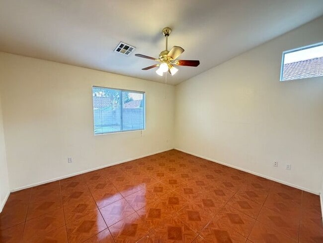 Photo - Carry Over Showing: This property has been shown before and will be rented to the first most qual...