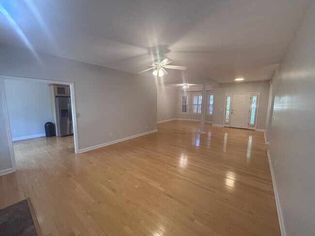 90 Pine Vista Dr