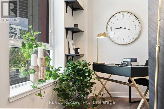 Photo - 50 Bruyeres Mews Unit 215
