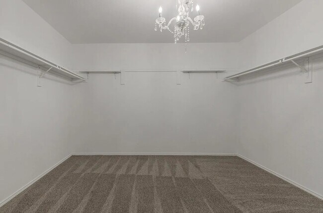 Photo - 5828 Pebble Ridge Dr