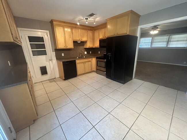 Photo - 2511 52nd St