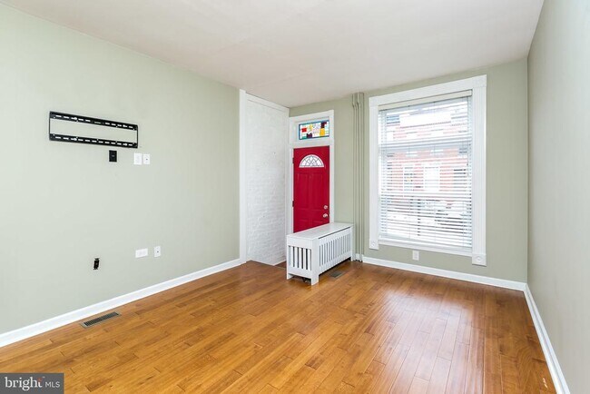 Photo - 1315 Webster St