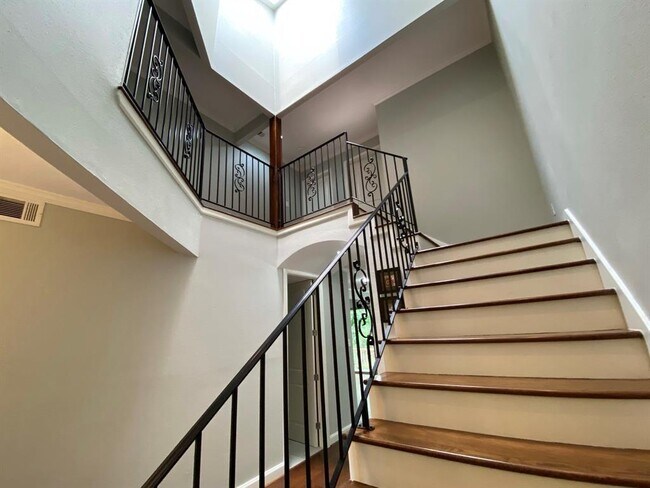 Photo - 12625 Memorial Dr Unit 114